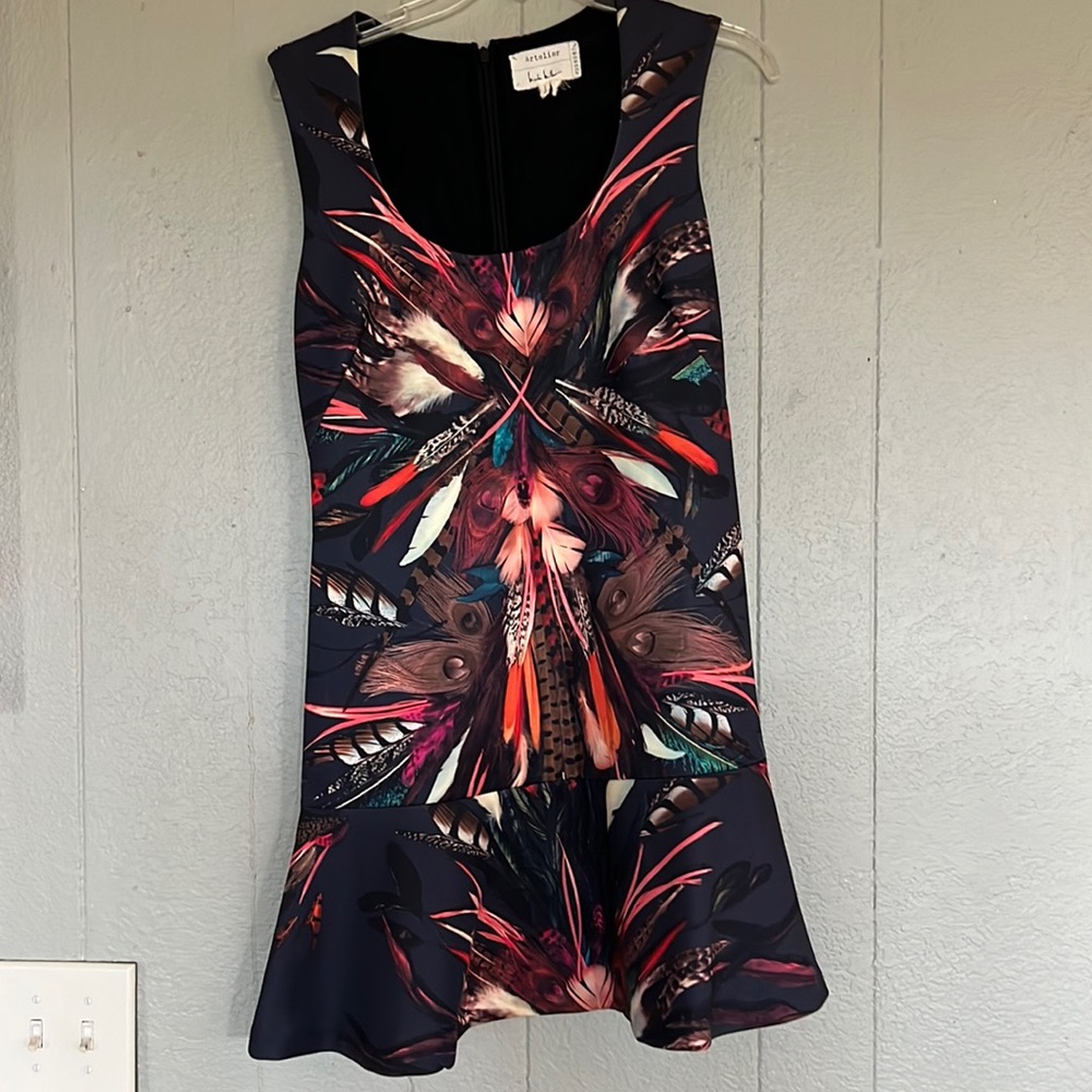 Nicole Miller cocktail dress in great condition; worn just few times